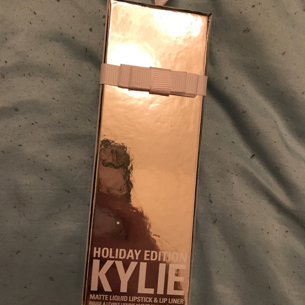 NEW Kylie Cosmetics Holiday LipKit Vixen - Picture 3 of 3