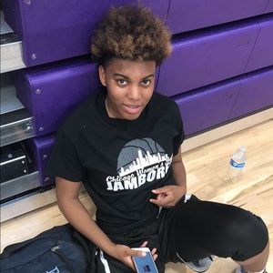 Meet your Posher, Deesha