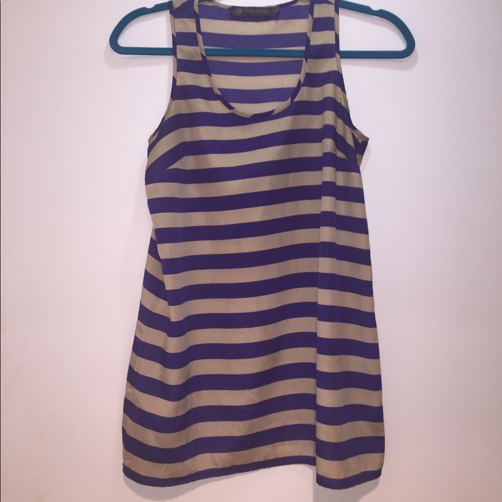Sleeveless top
