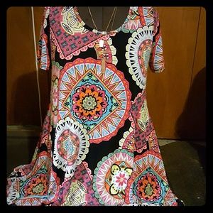 SWING TOP IN BRIGHT COLORS