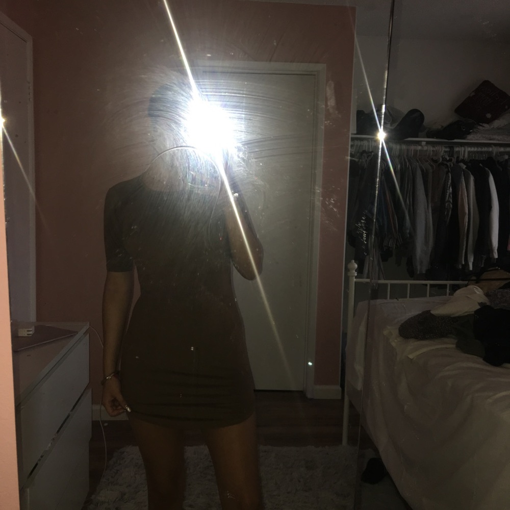 Brown dress