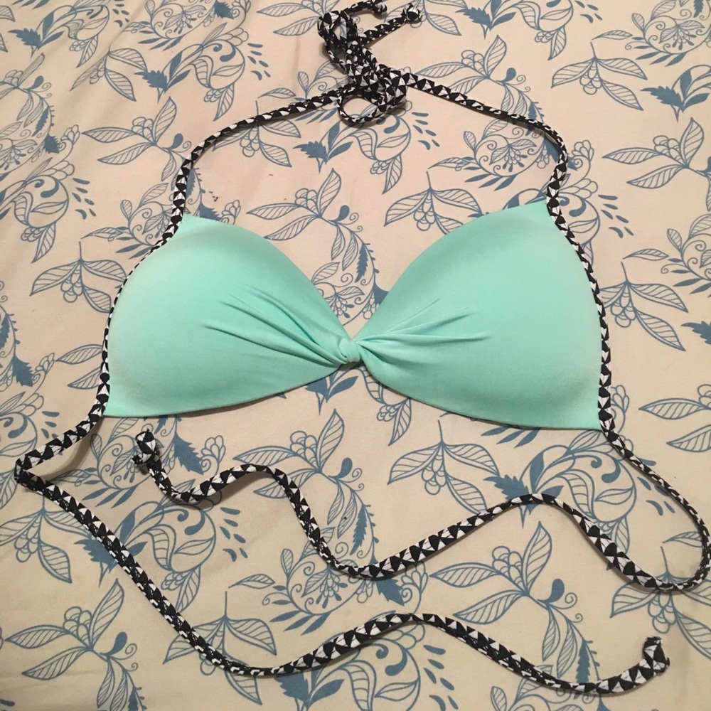 Bikini top
