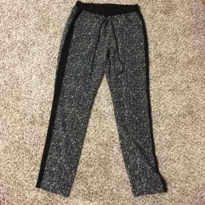 Black/white dress pants