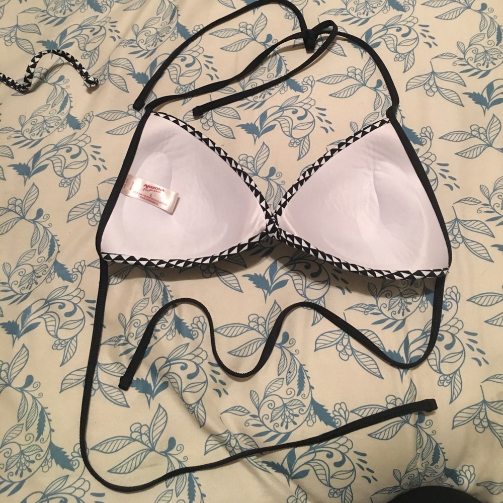 Bikini top