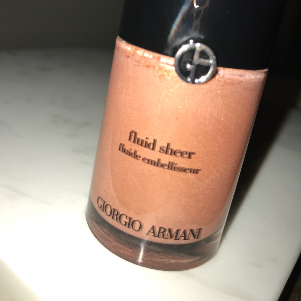 Giorgio Armani Ultra Light Glowing Fluid
