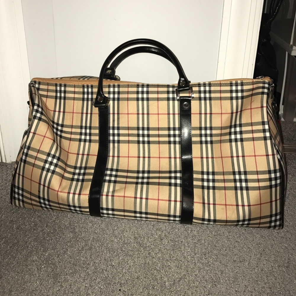Burberry duffle bag