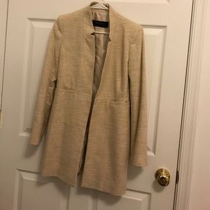 Zara coat ( bland new small size)