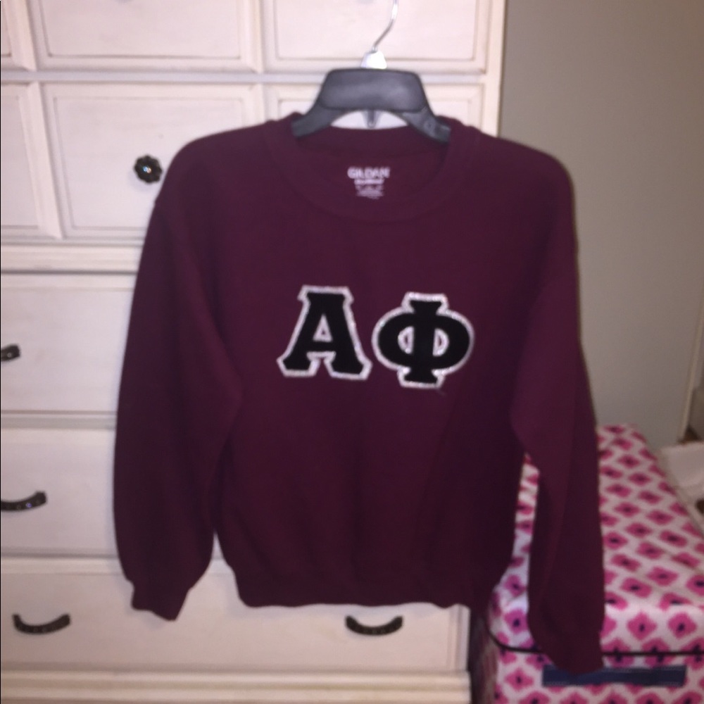 Medium Alpha phi crew neck sweatshirt!