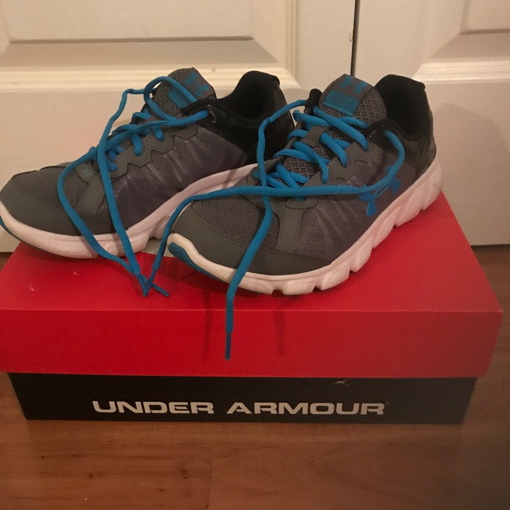 ❌SOLD❌under-armour-kids-bgs-micro-g-assert-6