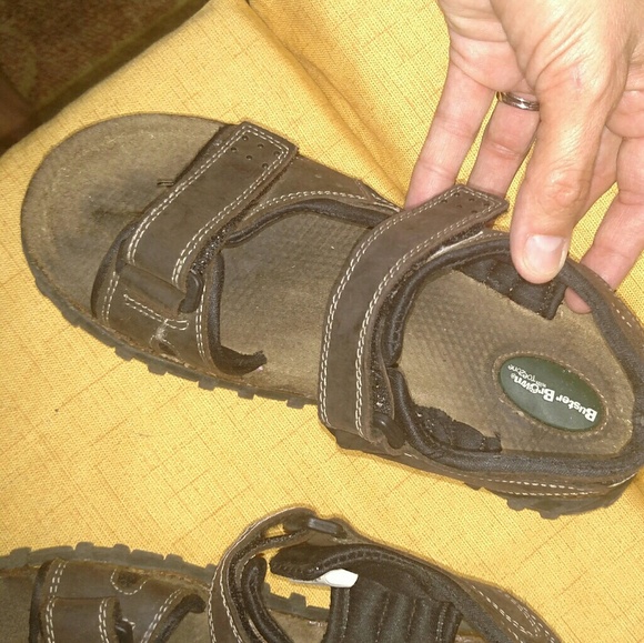 Buster Brown Boy's sandals - Picture 2 of 4