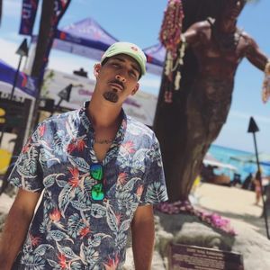 Meet your Posher, Bunga