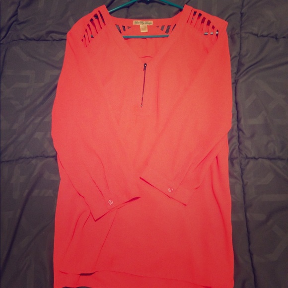 Gorgeous Coral Tunic - Picture 1 of 2