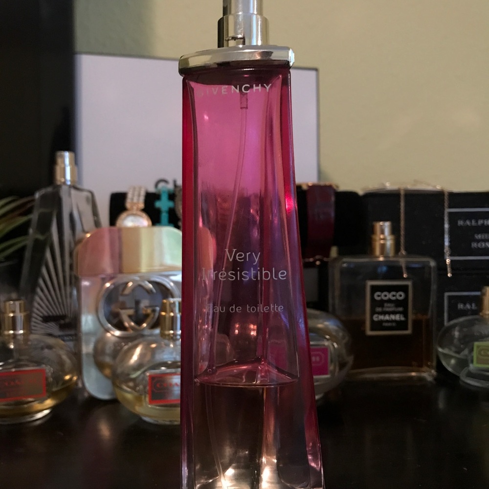 Givenchy - " Very Irresistible "