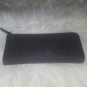 AUTHENTIC GUCCI WALLET