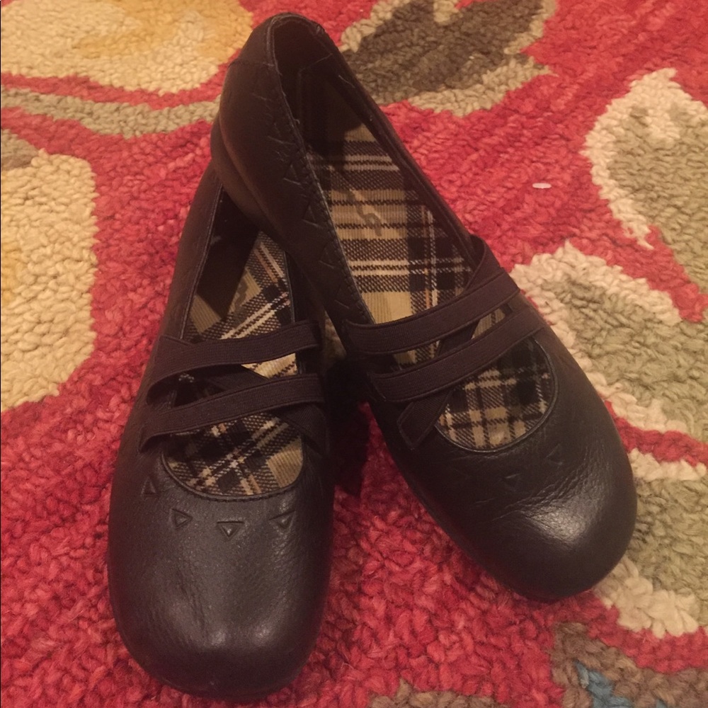 Nina Brown Ballet Flats, Size 3