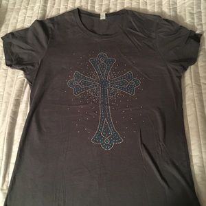 Cross design tshirt