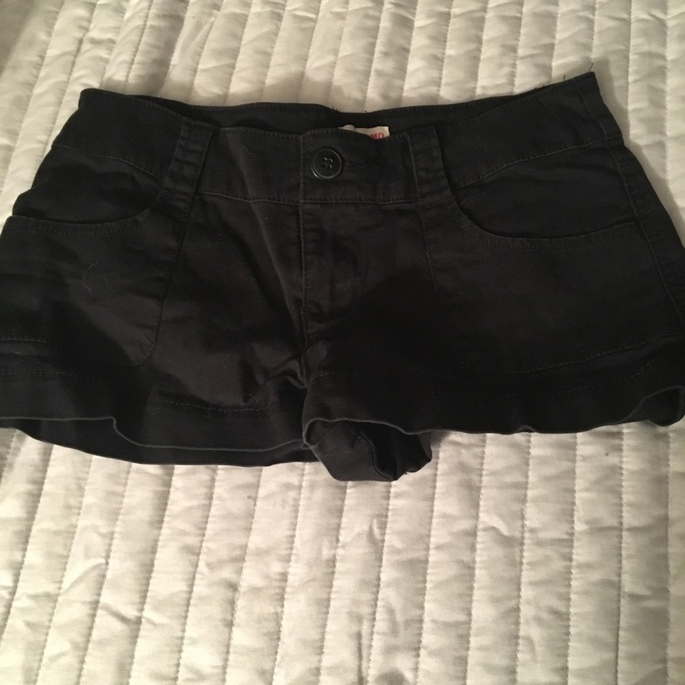 Black Short shorts