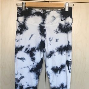 Nike Tie dye/acid wash print exercise tights