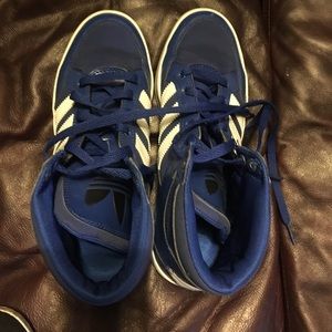 Size 7 women's adidas high tops