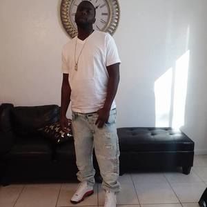 Meet your Posher, Julius