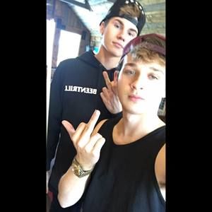 Meet your Posher, Logan