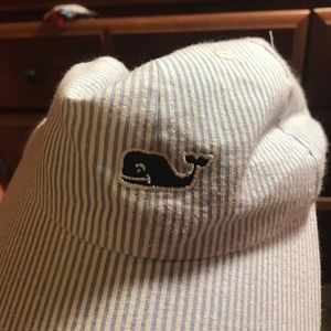 vineyard vines hat