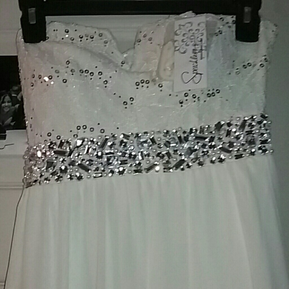 A white Speachless gown