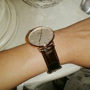 Daniel Wellington 36 mm watch