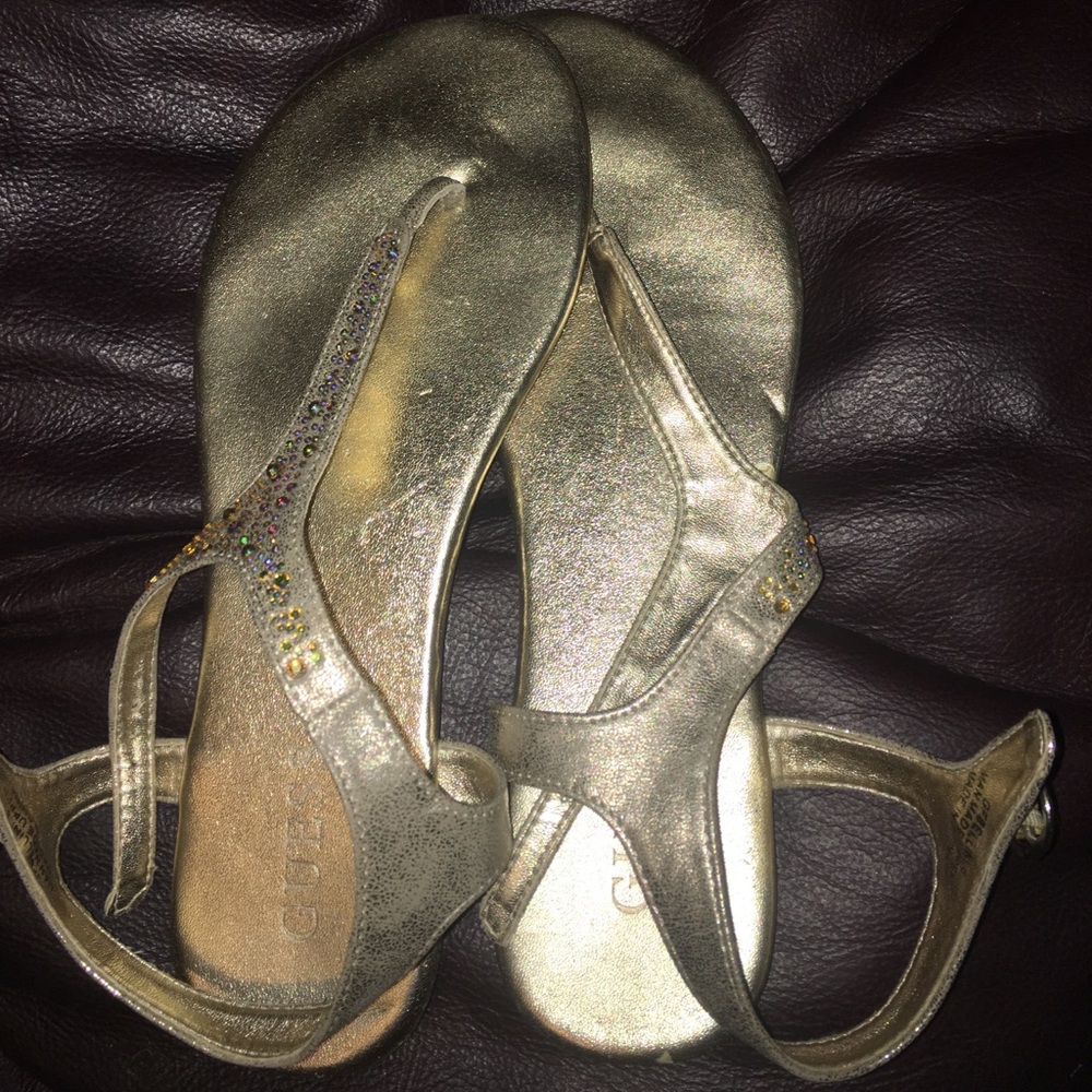 Women's size 8 GUESS SANDAL