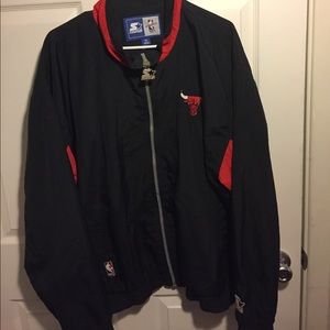 Vintage Starter Bulls Windbreaker Size XL
