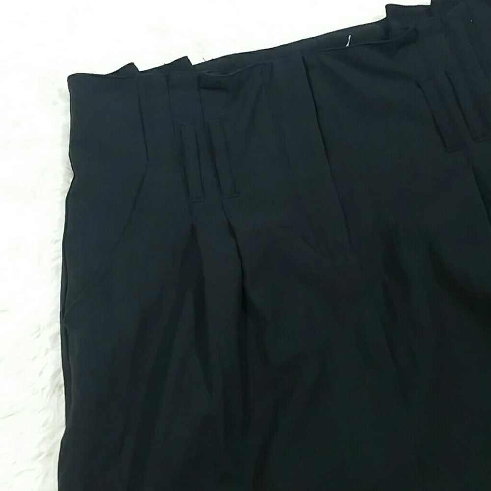UO Kimchi blue pleated black mini skirt