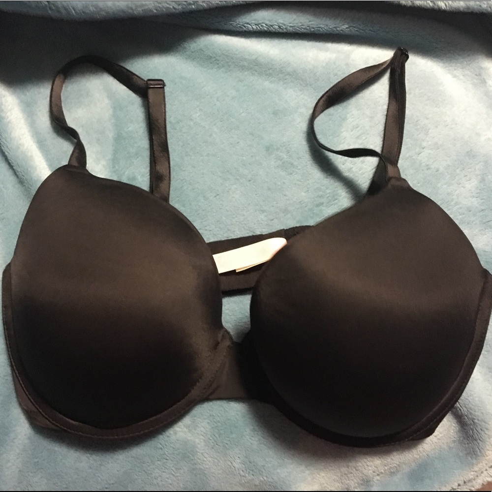 VS Pink Bra. BRAND NEW