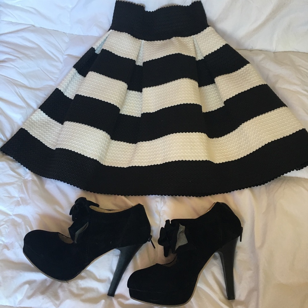 Black Bow High Heels