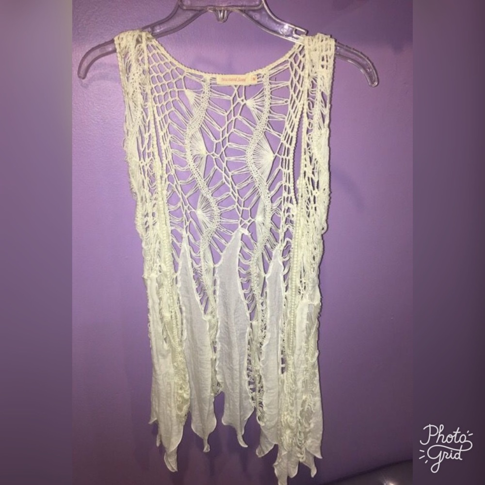Open knitted vest