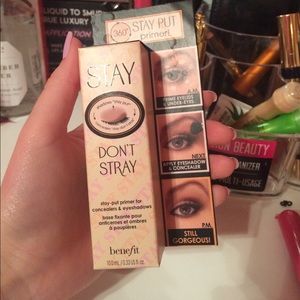 Eyeshadow primer