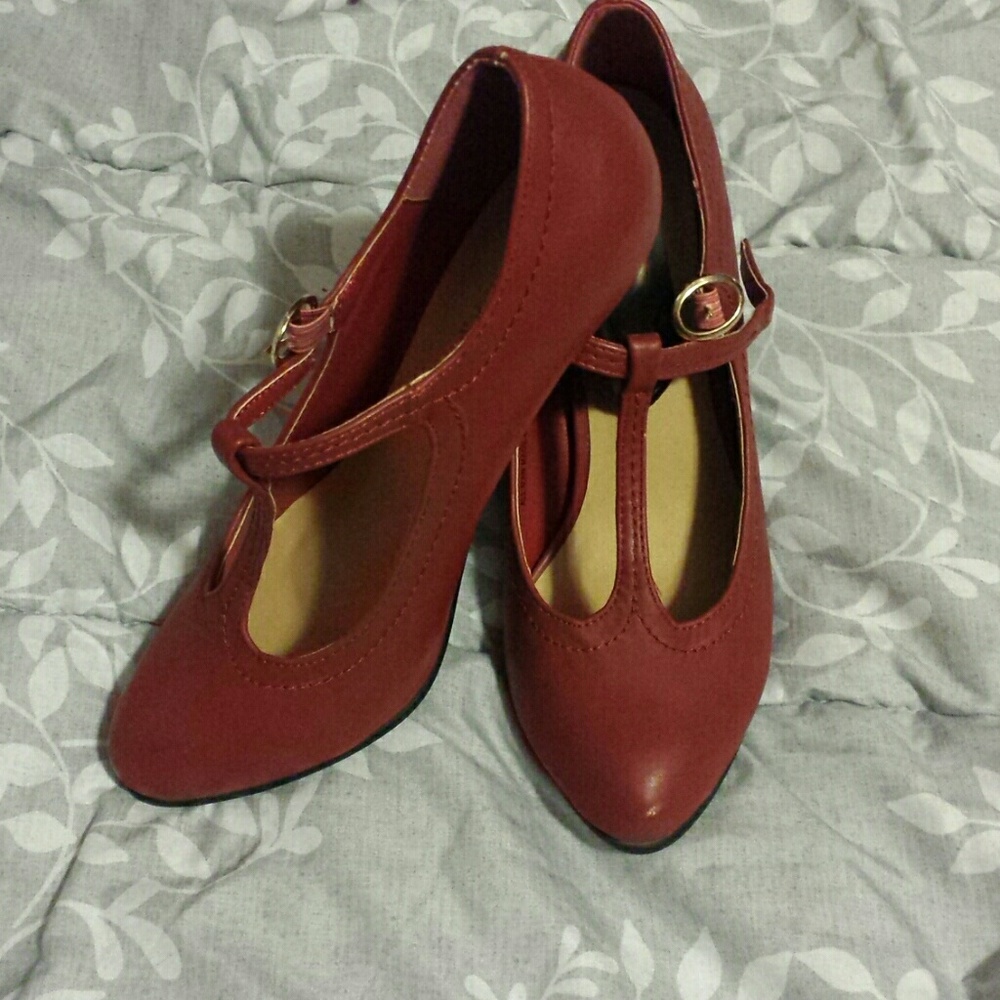 Chase & Chloe red mary janes
