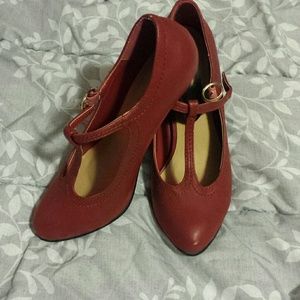 Chase & Chloe red mary janes