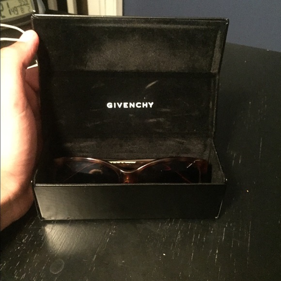 Givenchy Tortoise Shell Polarized Sunglasses main image 4