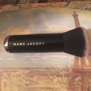 Marc Jacobs Brush