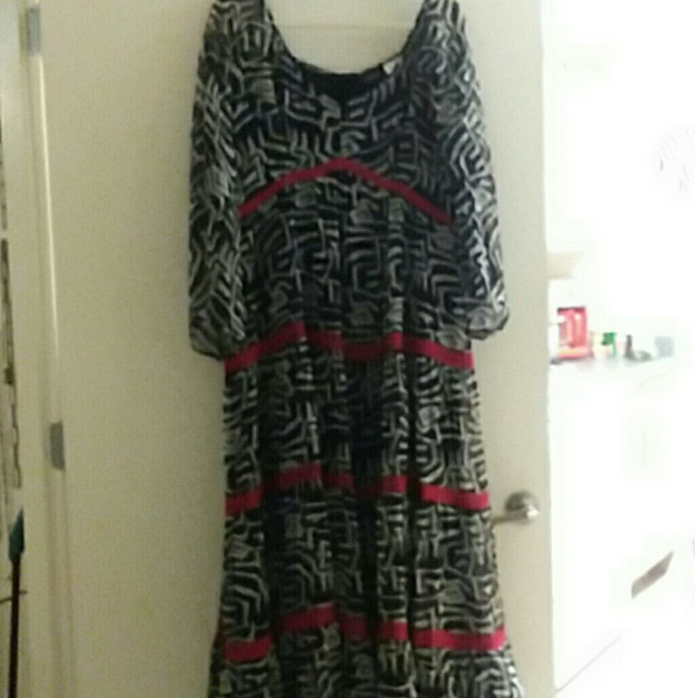 BEAUTIFUL dress