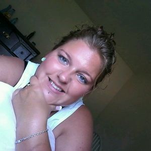 Meet your Posher, Candy