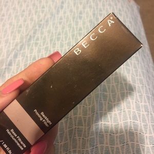 BECCA Backlight Priming Filter