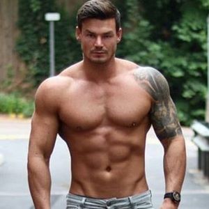 Meet your Posher, Ganesh