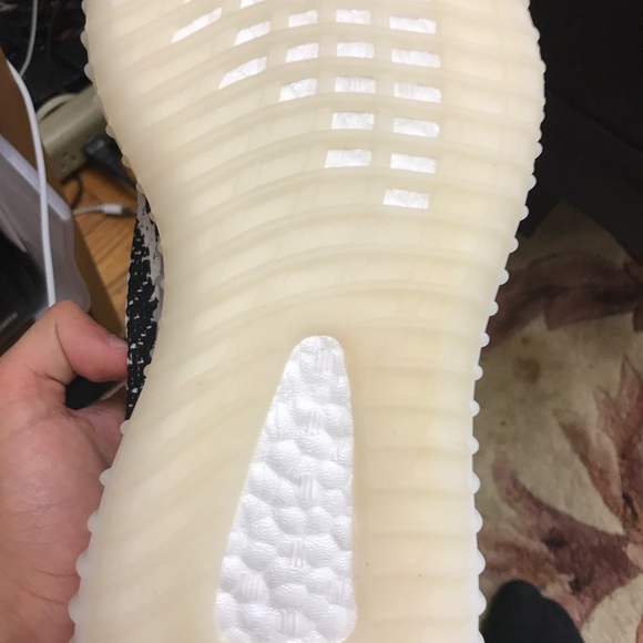 YEEZY 350 BOOST V2 ZEBRA - Picture 5 of 8