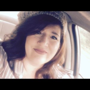 Meet your Posher, Joellen