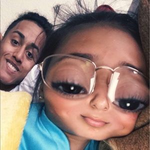 Meet your Posher, Adriel