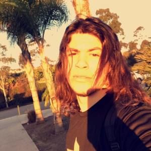 Meet your Posher, Cameron