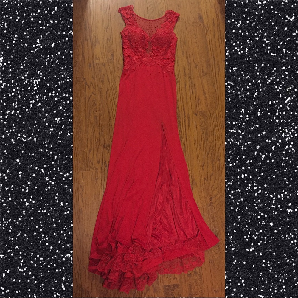 Red prom dress