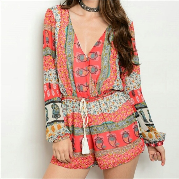 🔴SALE🔴Multi Colored Romper - Picture 1 of 2