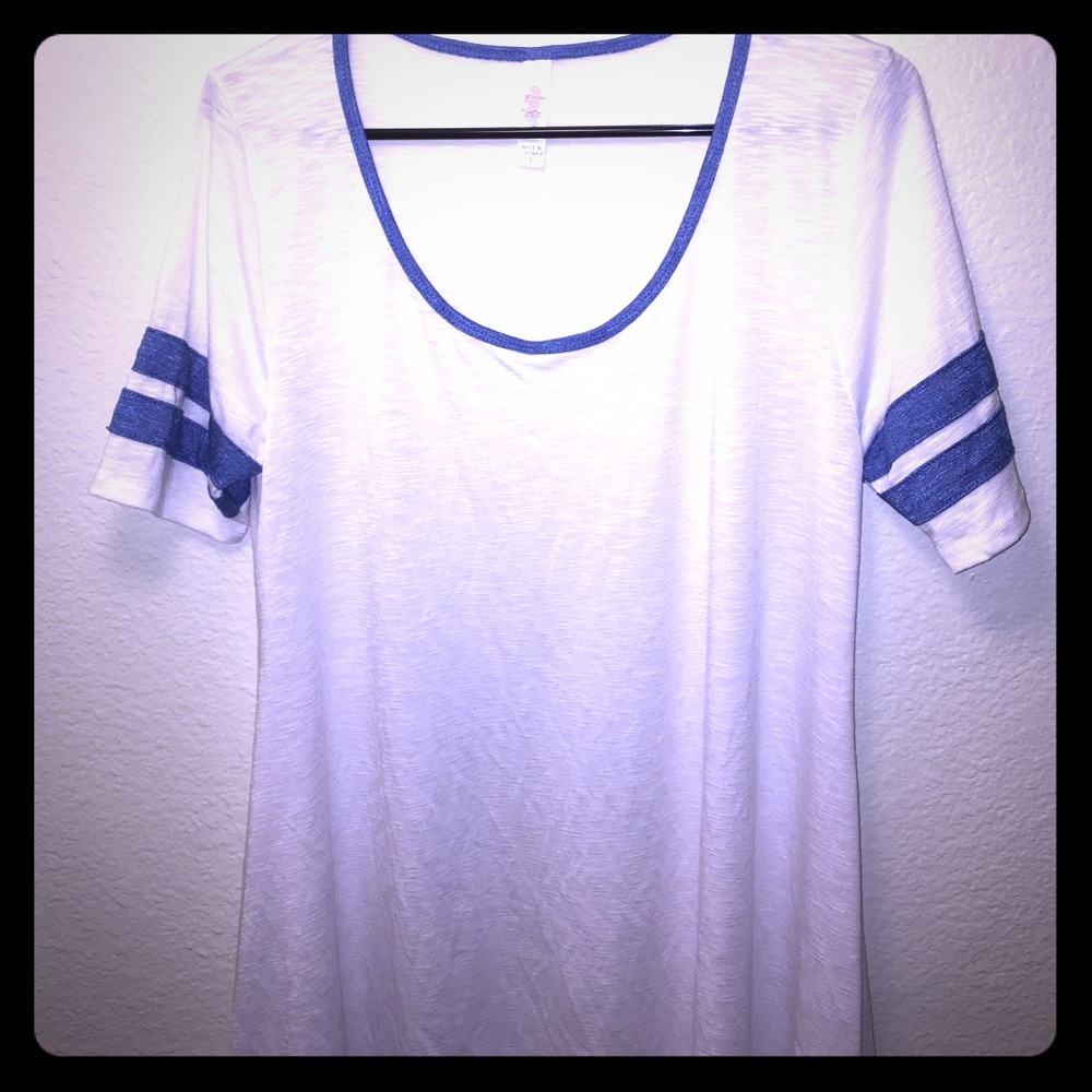 Lularoe Perfect Tee